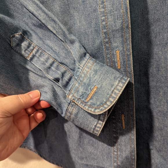 Andrew's Jeans brand denim long sleeves button down top. - Picture 5 of 9
